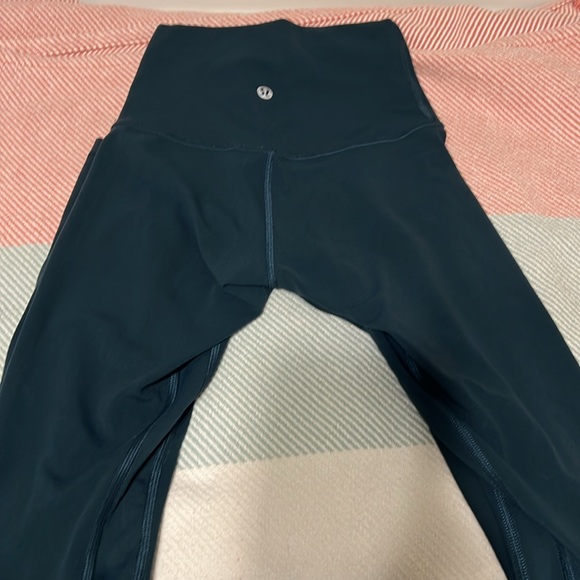 Green Lululemon 28” Align Leggings - LIKE NEW! - Picture 2 of 4